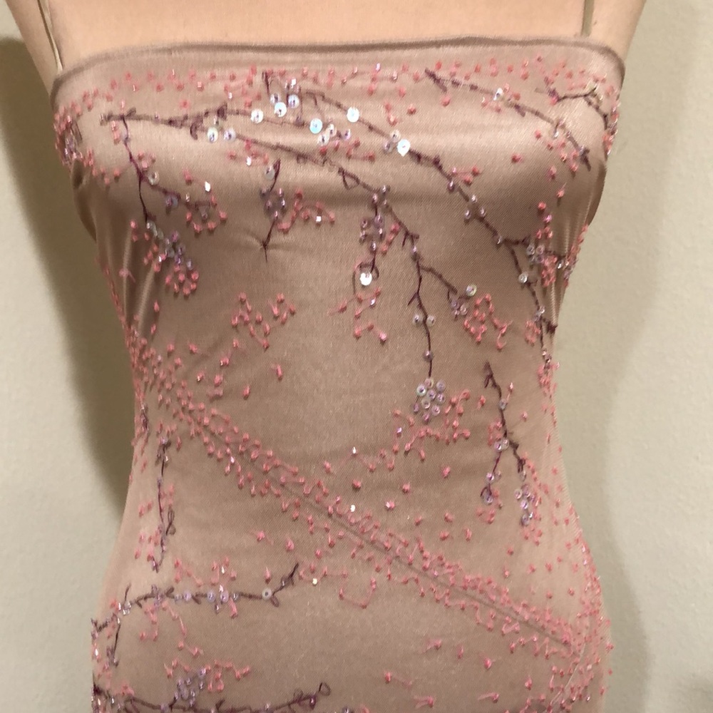 SOLD NWT BCBGMAXAZRIA Collection Gown Size 2 Nude Pink Sequin Floral Embroidery - Picture 3 of 12